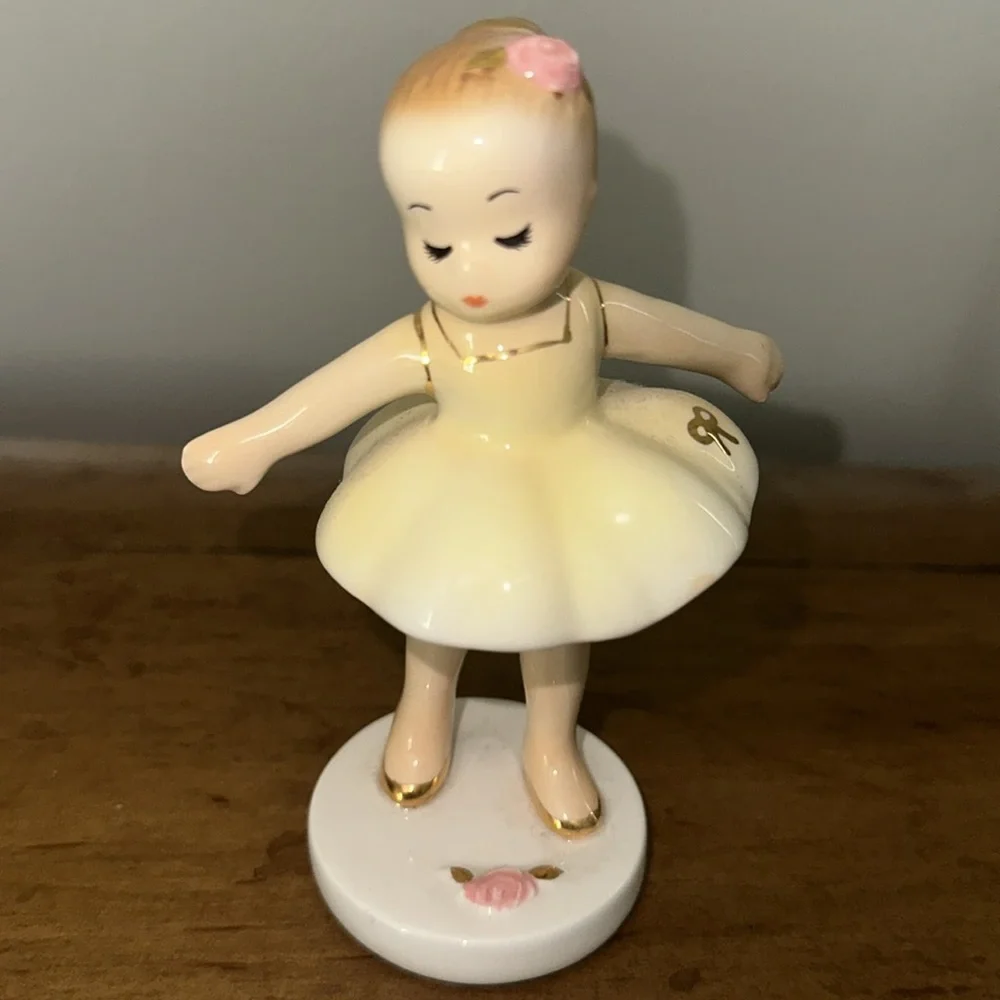 Josef Originals Dakin Ballerina Tutu Girl Figurine